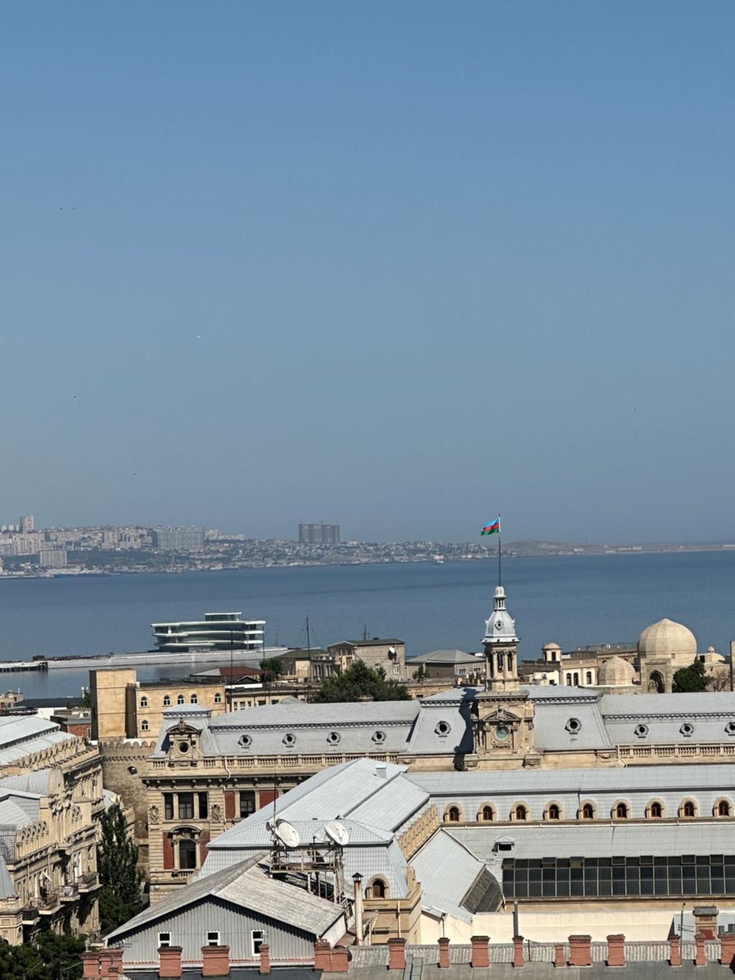 Wonder Aparts In Old City Baku Apartment Exterior photo